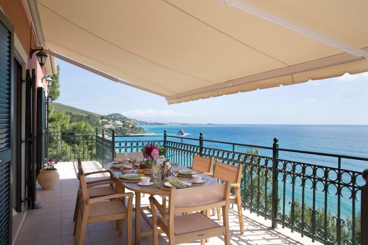 Avra Private Suites Ласси Экстерьер фото