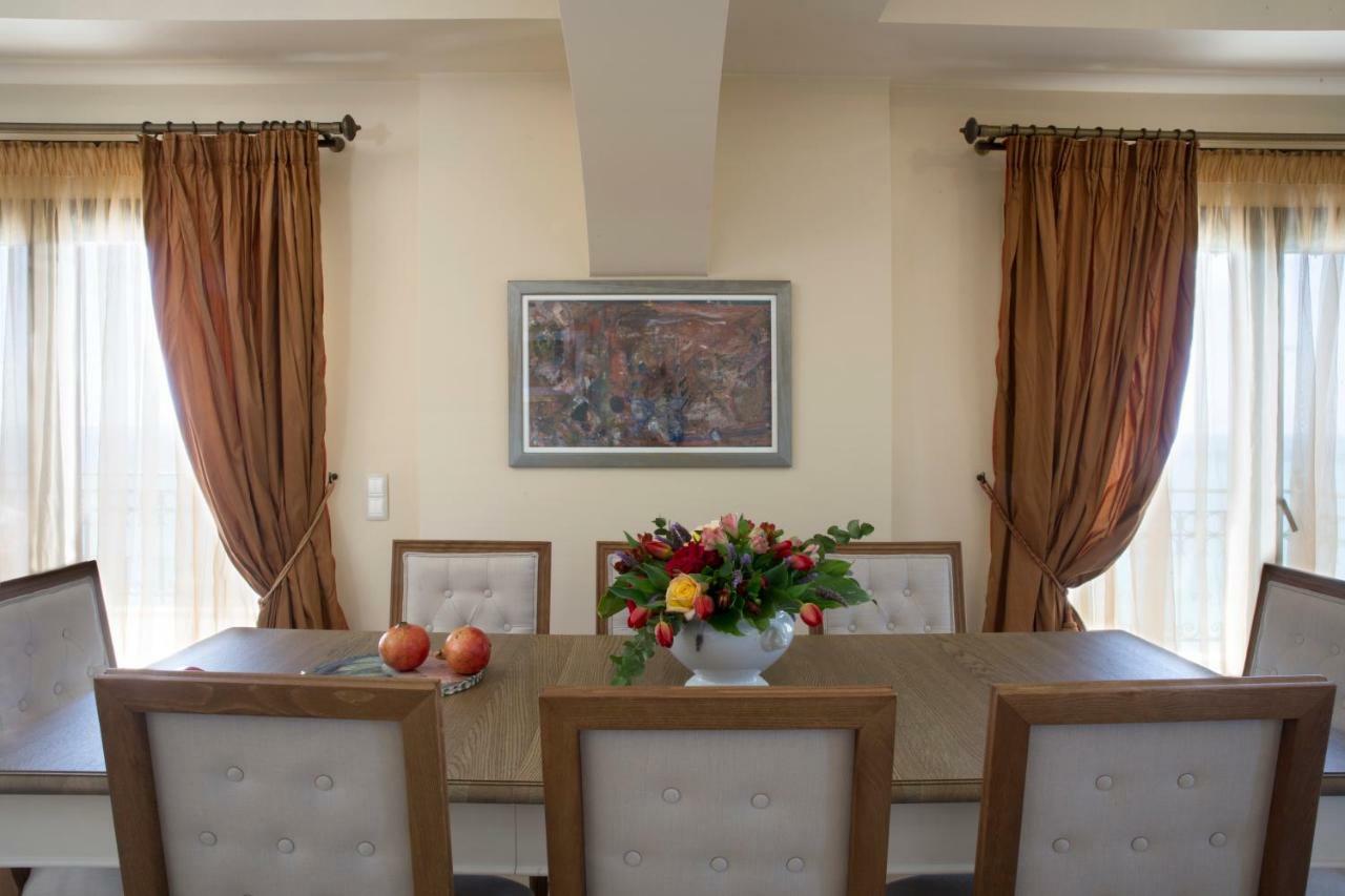 Avra Private Suites Ласси Экстерьер фото